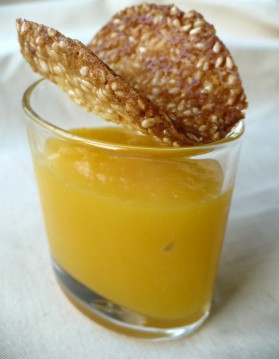 Petite crème de mangue et sa tuile à l'orange et au sésame pour 5 ...