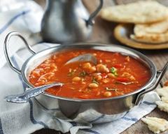 Recette soupe marocaine aux pois chiches et tomates