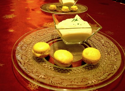 Recette de crème de chou-fleur et macaron glacé à la mangue