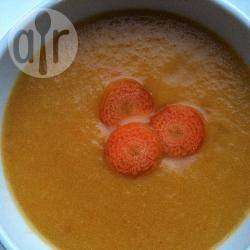 Recette soupe de carottes au curry et crème – toutes les recettes ...