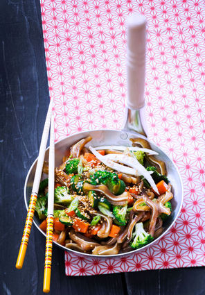 Recette de wok d'oreilles de porc aux légumes croquants