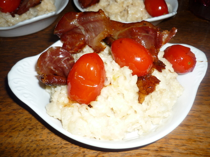 Risotto au gorgonzola, tomates cerise et speck