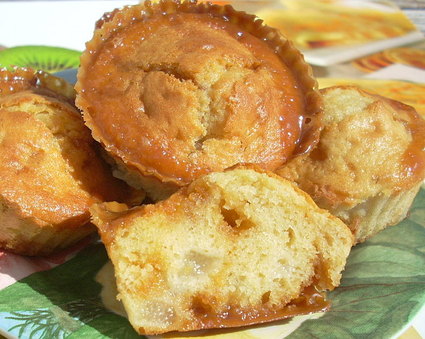 Mini muffins aux poires, coeur caramel au beurre salé