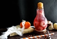 Recette de cocktail potion d'halloween, raisin et litchi