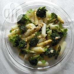 Recette salade d'asperges et de brocolis – toutes les recettes ...