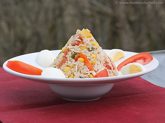 Salade de riz  notre recette illustrée  meilleurduchef.com