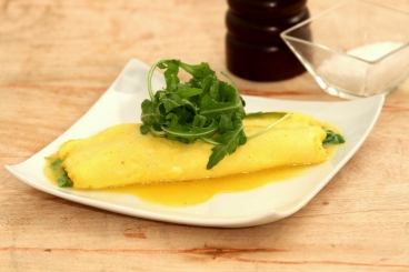 Recette de omelette roulée mimolette et roquette facile et rapide