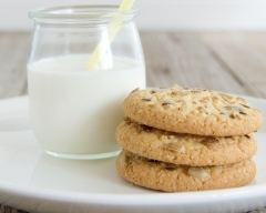 Recette cookies amandes, noisettes et raisins secs