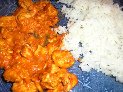 Recette de curry de poulet à la tomate et lait de coco
