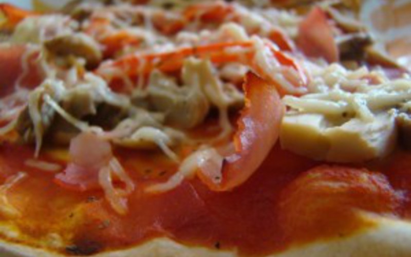 Recette pizza économique et facile > cuisine étudiant