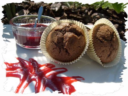 Muffins chocolat-framboises et leur caramel