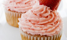 Cupcakes vanille-fraise pour 12 personnes