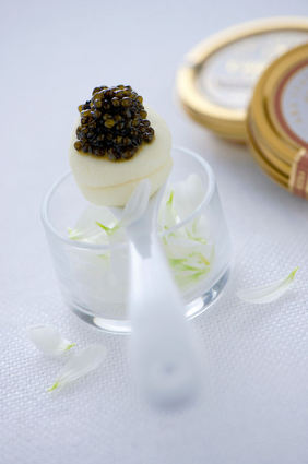 Recette de purée de pommes de terre et céleri rave au caviar