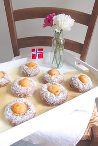 Skoleboller, petites brioches norvégiennes à la cardamome, crème ...