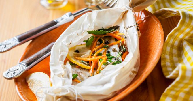 Recette de papillotes poids plume de merlu aux agrumes