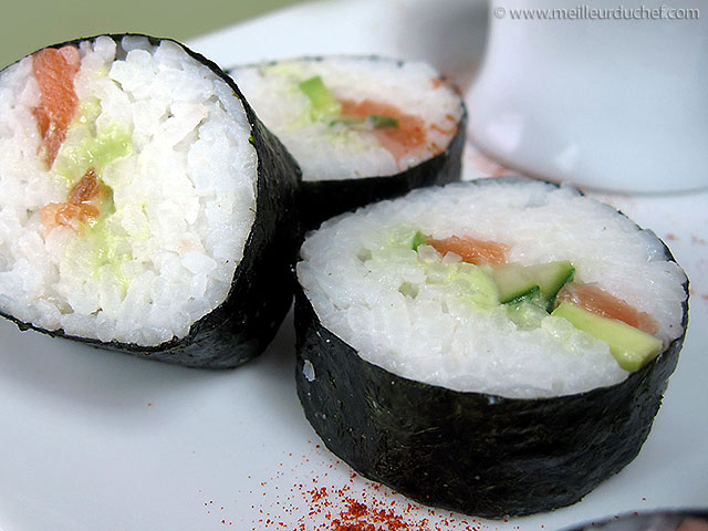 Sushis au saumon, avocat et concombre  fiche recette avec photos ...