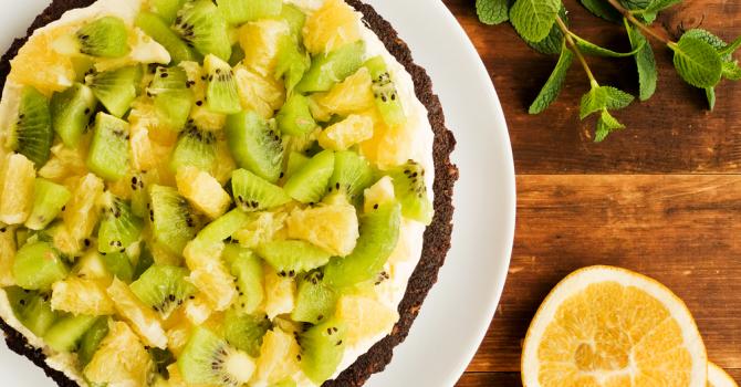 Recette de tarte fruitée sans cuisson noix de coco, kiwi et orange