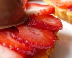 Recette tarte aux fraises et son dôme au chocolat