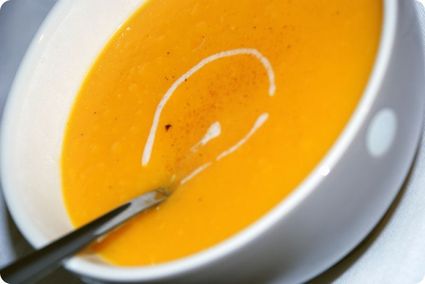 Recette de soupe à la courge butternut et à l'orange