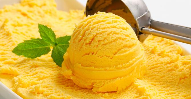 Recette de crème glacée exotique à la crème légère (ananas ...