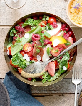 Salade de tomates et fruits pour 10 personnes