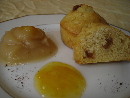 Recette de muffins aux raisins, compote pomme-vanille