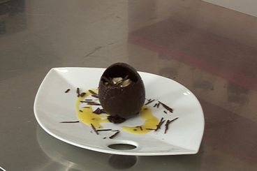 Recette de oeuf en chocolat surprise, mousse mangue/passion ...