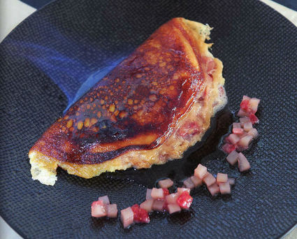 Recette omelette soufflée parmentier, fraises gariguettes confites ...