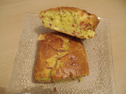 Recette de cake jambon, fromage et estragon