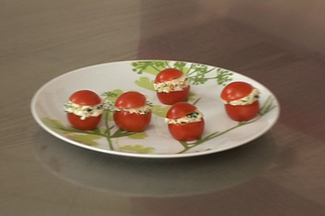 Recette de tomates cocktail farcies à la ricotta facile et rapide
