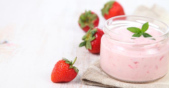 Recette de mousse de fraise au yaourt et au miel express croq'kilos