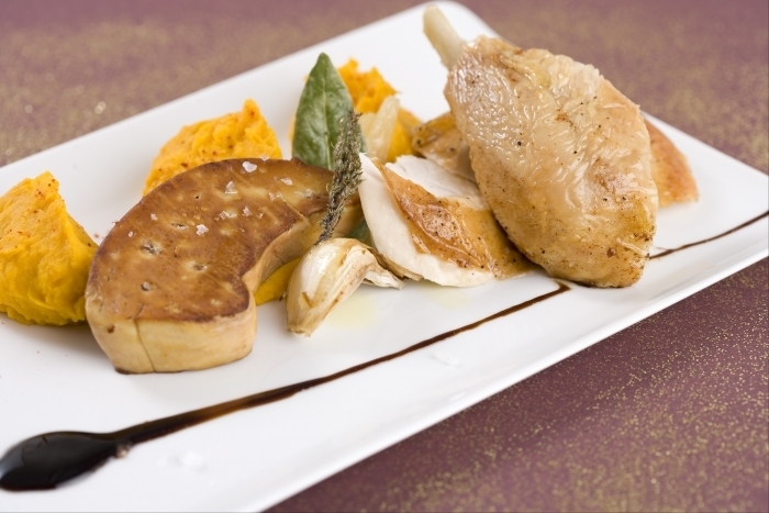 Recette de volaille de noël, foie gras poêlé et purée de patates ...