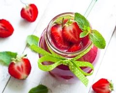 Recette smoothie fraise-menthe en bocal