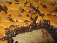 Recette de brookie ou brownie et cookie aux pépites de chocolat