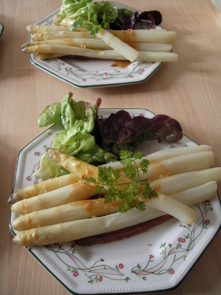 Recette asperges blanches sur son sablé de parmesan