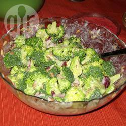 Recette salade de brocoli et graines de tournesol – toutes les ...