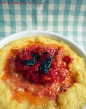 Recette de polenta à la tomate et crème de saint-marcellin