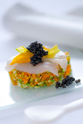 Recette de tartare de courgettes et leur fleur à l'esturgeon et caviar ...