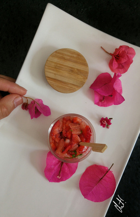 Recette de tartare rose de fraises et pastèque