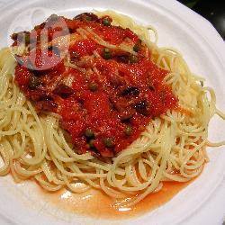 Recette spaghetti, sauce tomate aux câpres – toutes les recettes ...