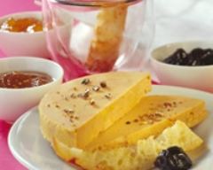 Recette foie gras aux 3 compotées et mouillettes toastées