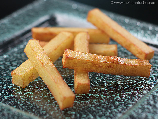 Cuisson des pommes de terre frites en 2 temps  notre recette avec ...