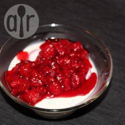 Recette verrines de crème russe aux fruits rouges (panna cotta ...