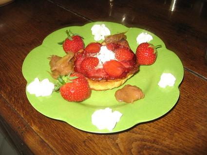 Recette de tartelettes à la rhubarbe et aux fraises