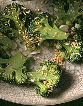 Salade de brocolis au sésame pour 4 personnes
