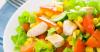 Recette de salade santé légère au poulet, maïs et tomates