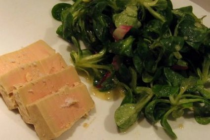 Recette de salade de mâche, carrés de foie gras