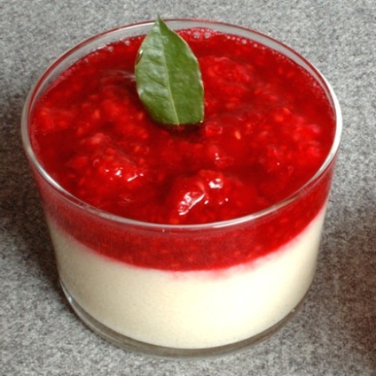 Recette de panna cotta vanille fraises