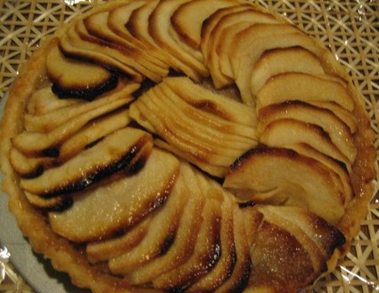 Recette de tarte aux mûres des bois et aux pommes