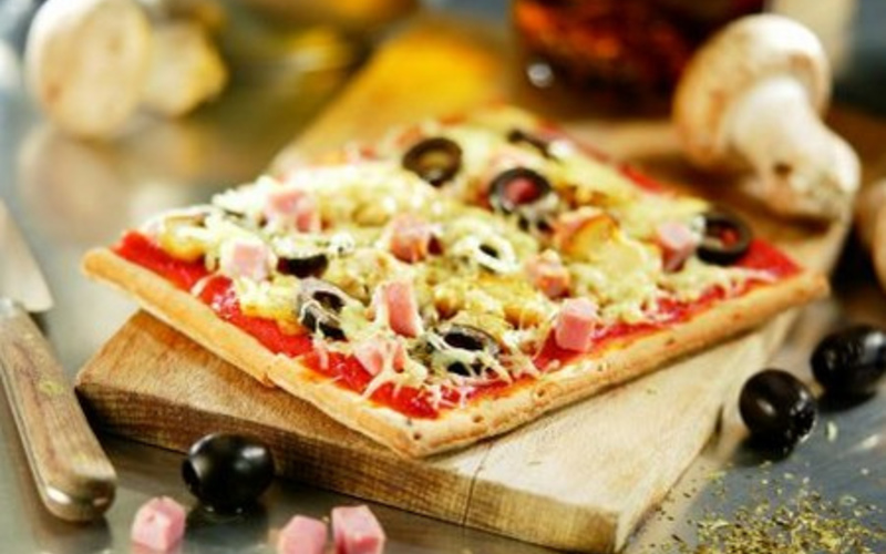 Recette pâte à pizza et sa possible garniture pas chère et simple ...